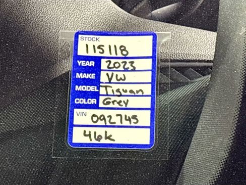 Certified 2023 Volkswagen Tiguan SE R-Line AWD/4WD image 25