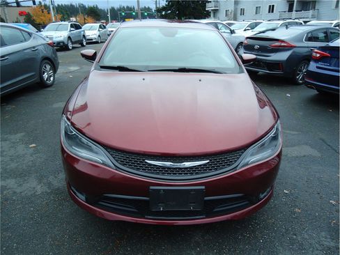 Used 2015 Chrysler 200 S w/ Navigation & Sound Group I image 2