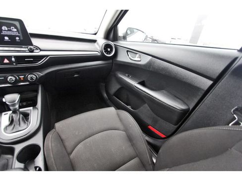 Used 2021 Kia Forte LXS FWD image 11