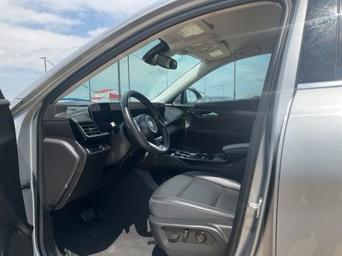 Used 2024 Buick Envision Preferred AWD/4WD image 2