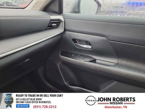 Certified 2025 Nissan Kicks SV image 8