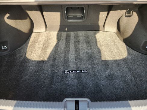 Used 2020 Lexus ES 300h w/ Premium Package image 42