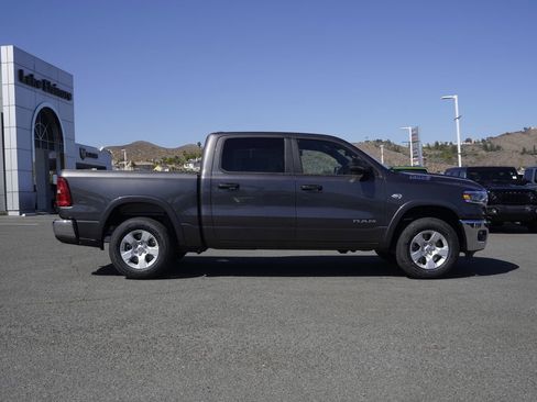 New 2026 RAM 1500 4x4 Crew Cab image 3