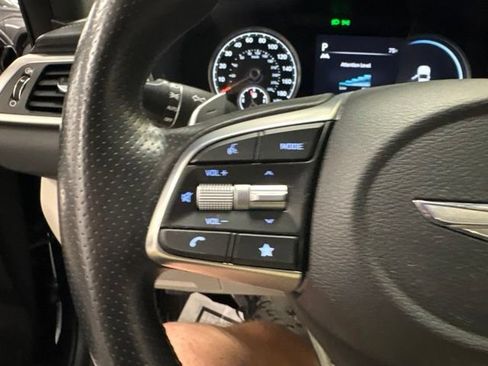 Used 2023 Genesis G70 2.0T AWD/4WD image 25