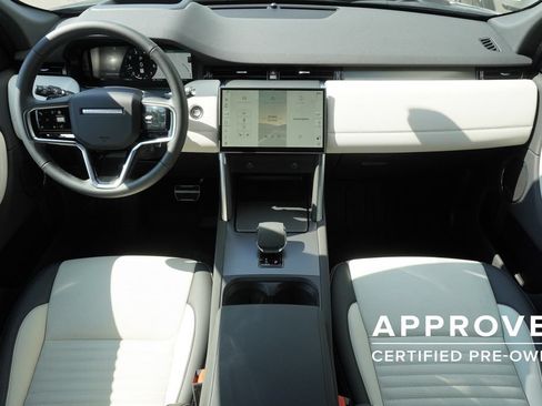 Used 2025 Land Rover Discovery Sport Dynamic SE AWD/4WD image 9