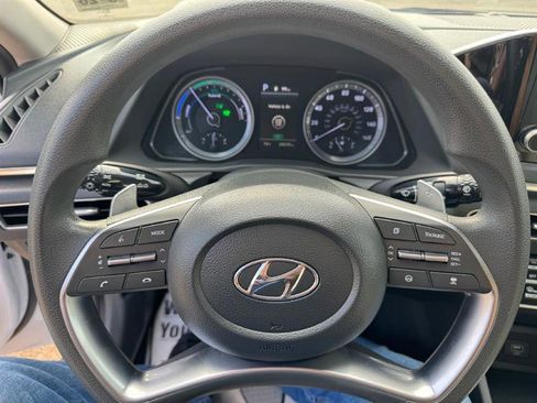 Used 2020 Hyundai Sonata Blue image 16