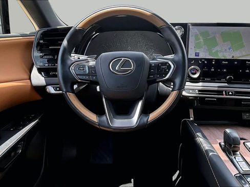 Used 2025 Lexus RX 350 Premium w/ Accessory Package (Z1) FWD image 6