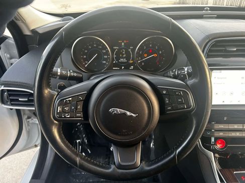 Used 2017 Jaguar XE First Edition image 15