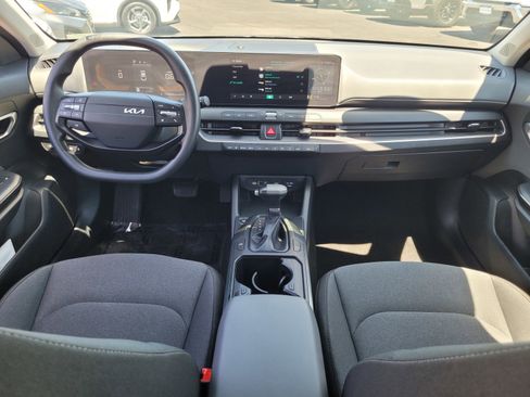 Used 2025 Kia K4 LXS FWD image 15