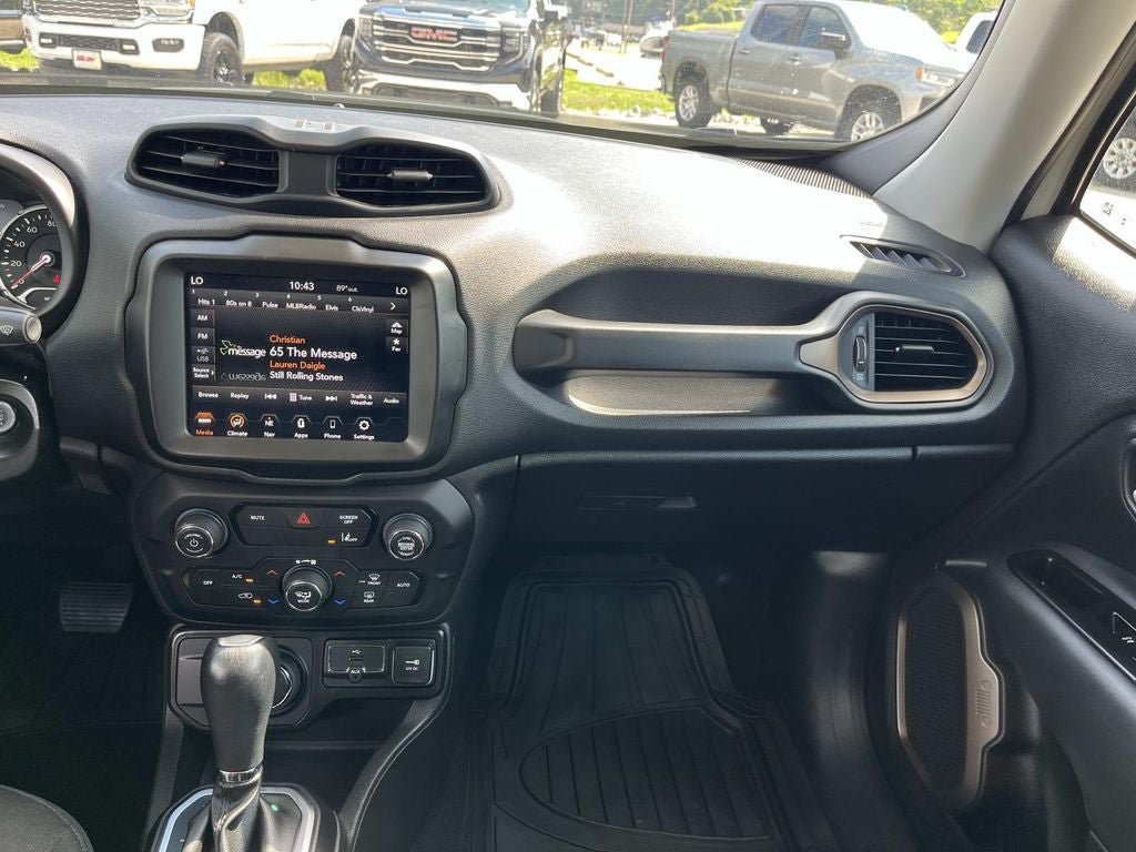 Used 2023 Jeep Renegade Latitude AWD/4WD image 11