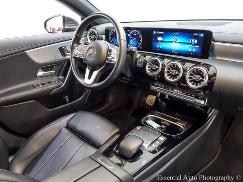 Used 2022 Mercedes-Benz CLA 250 4MATIC w/ Premium Package image 36