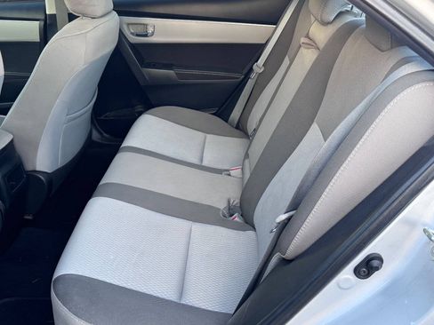 Used 2019 Toyota Corolla LE w/ Carpet Mat Package (TMS) FWD image 7