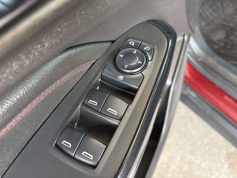 Certified 2024 Chevrolet Trax RS w/ Sunroof Package image 12