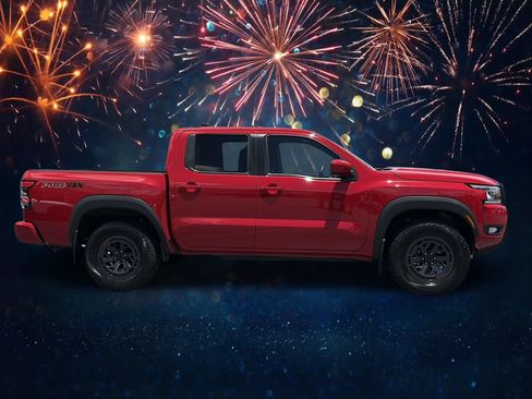 Certified 2025 Nissan Frontier PRO-4X AWD/4WD image 6