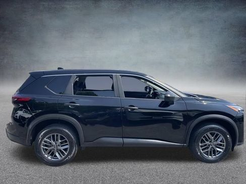 Used 2024 Nissan Rogue S AWD/4WD image 5