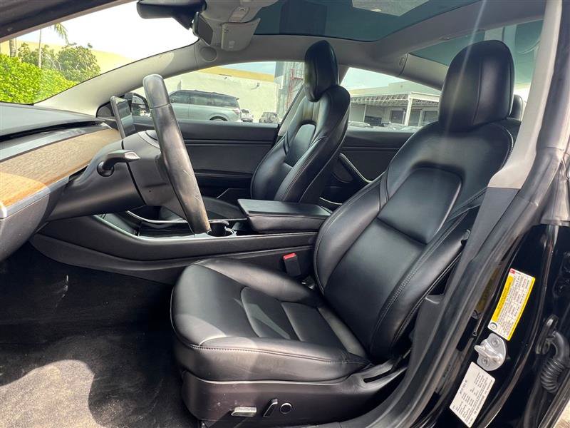 Used 2019 Tesla Model 3 Long Range RWD image 9