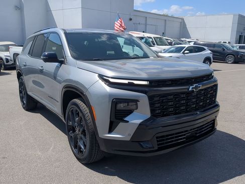 New 2026 Chevrolet Traverse RS w/ LPO, Floor Liner Package FWD image 2