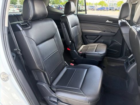 Certified 2021 Volkswagen Atlas SE FWD image 24