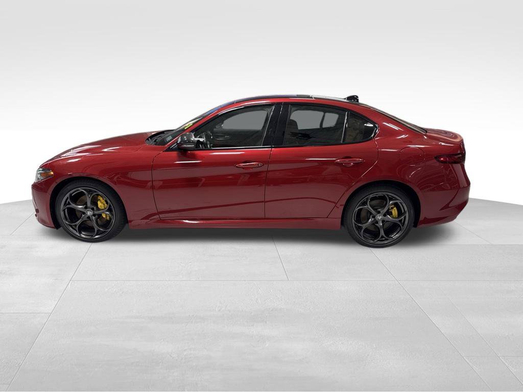 Used 2021 Alfa Romeo Giulia Ti Sport AWD/4WD image 3