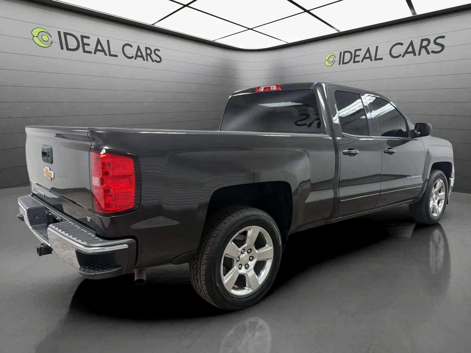 Used 2015 Chevrolet Silverado 1500 LT w/ LT Convenience Package RWD image 5