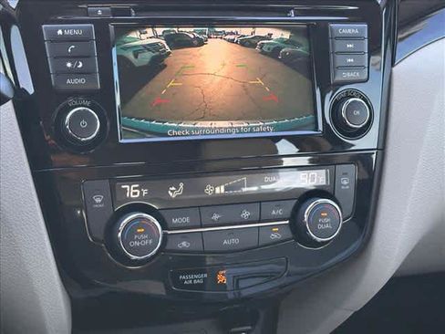 Used 2020 Nissan Rogue Sport SV image 22