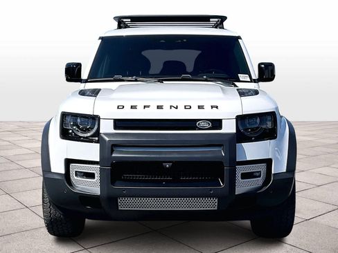 Used 2023 Land Rover Defender 110 S image 3