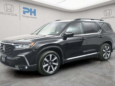 Certified 2025 Honda Pilot Elite image 1