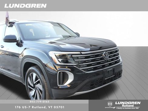 Certified 2025 Volkswagen Atlas SEL image 48