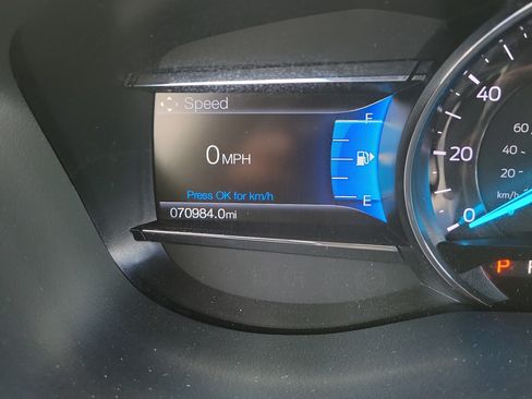 Used 2019 Ford Explorer XLT w/ Equipment Group 202A FWD image 25