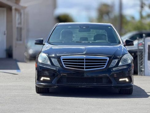 Used 2011 Mercedes-Benz E 350 Sedan image 3