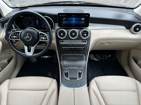 Used 2023 Mercedes-Benz GLC 300 4MATIC Coupe image 15