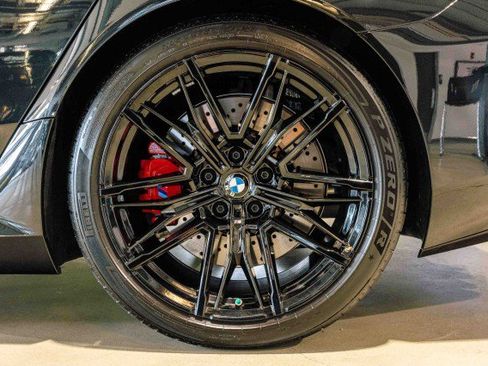 Used 2025 BMW M5 w/ Carbon Package image 30