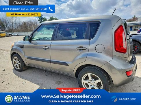 Used 2013 Kia Soul ! w/ Premium Pkg image 3