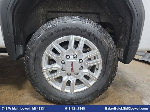 Used 2022 GMC Sierra 2500 SLE w/ SLE Convenience Package image 31