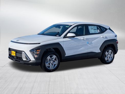 New 2026 Hyundai Kona SE image 2