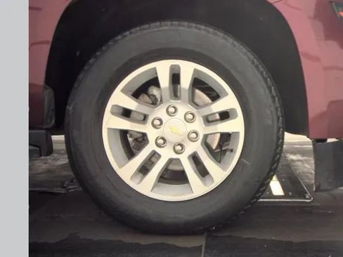 Used 2016 Chevrolet Tahoe LT image 22