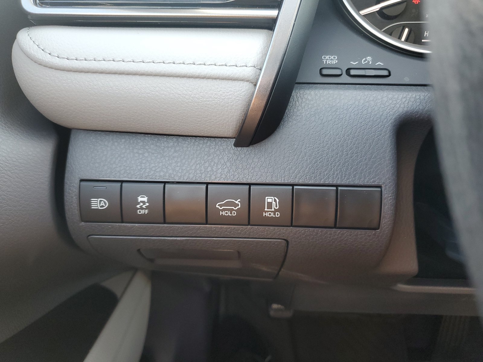 Certified 2024 Toyota Camry LE FWD image 20