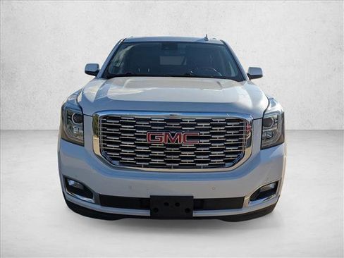 Used 2018 GMC Yukon XL Denali w/ Denali Ultimate Package image 2
