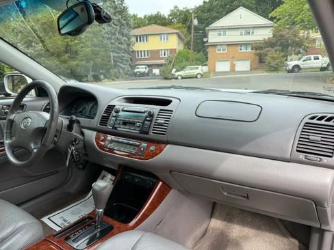 Used 2002 Toyota Camry XLE image 26
