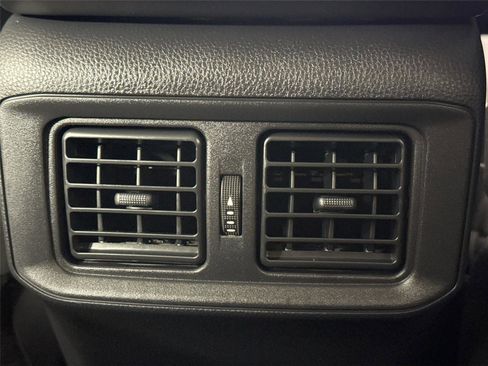 Certified 2025 Toyota RAV4 LE image 33