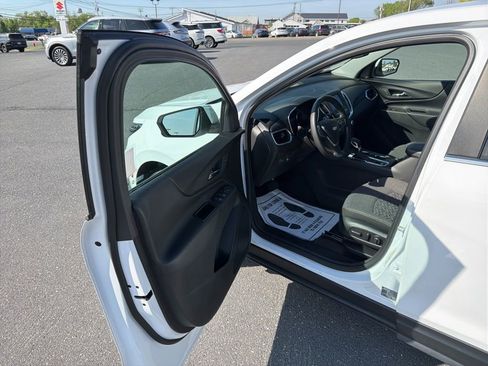 Used 2022 Chevrolet Equinox LT AWD/4WD image 15