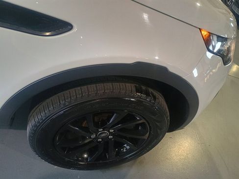 Used 2019 Land Rover Discovery Sport SE image 43