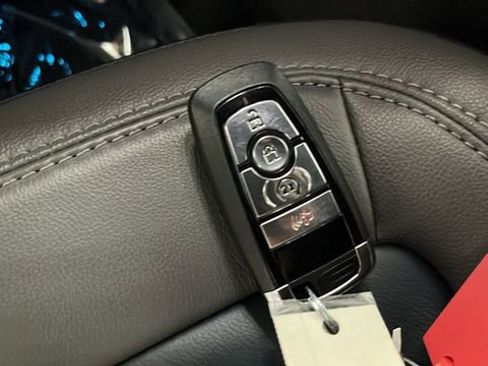 Used 2024 Ford Bronco Outer Banks AWD/4WD image 41