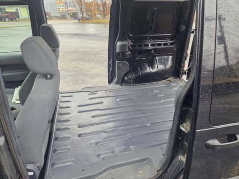 Used 2012 Ford Transit Connect XLT image 7