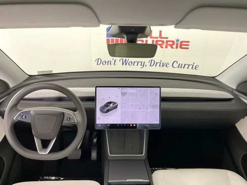 Used 2026 Tesla Model Y Long Range image 18