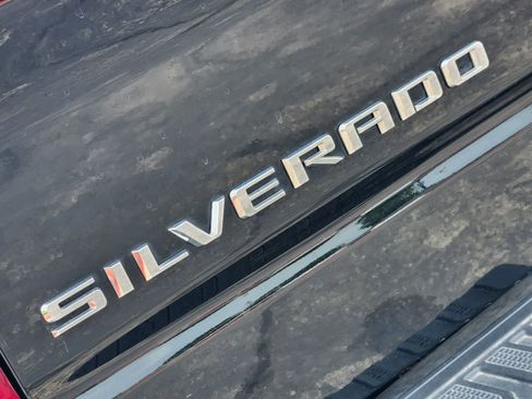 Used 2024 Chevrolet Silverado 1500 LT w/ Texas Edition Plus RWD image 11