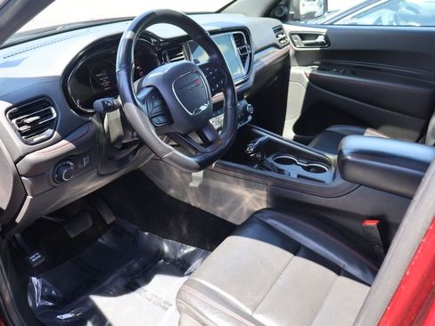 Used 2024 Dodge Durango GT RWD image 6