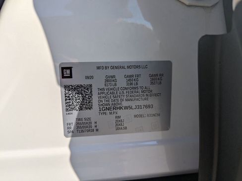 Used 2020 Chevrolet Traverse LT w/ LT Premium Package image 34