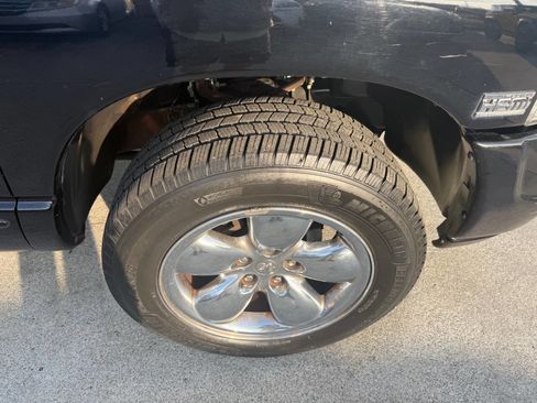 Used 2005 Dodge Ram 1500 Truck SLT image 24