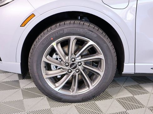 New 2026 Lincoln Corsair Grand Touring AWD/4WD image 18